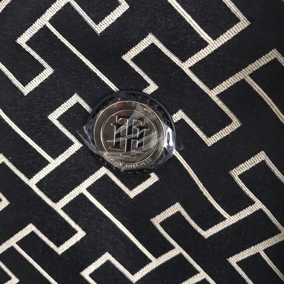 TH Signature Bowler Satchel - Picture 3 of 4